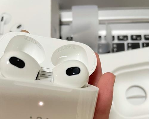 AirPods3敲击位置一览（揭秘AirPods3的敲击控制功能，带你体验全新操作方式）