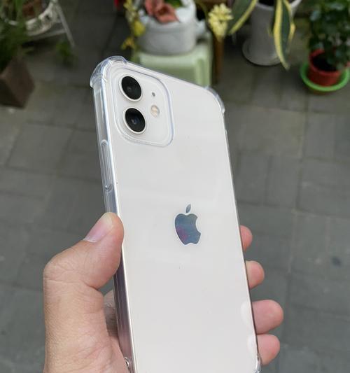 iPhone双卡双待（为你解析iPhone双卡双待的使用方式和技巧）