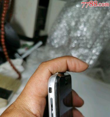 iPhone屏幕突然放大无法恢复正常？尝试这些解决方法！