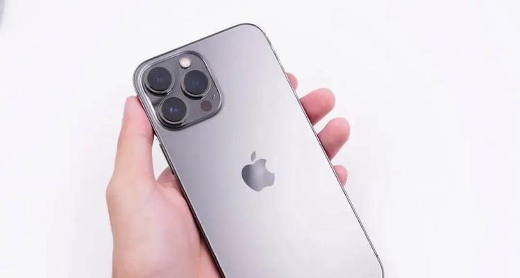 iPhone13和iPhone13Pro购买指南（全面对比iPhone13和iPhone13Pro，助您做出明智的购买决策）