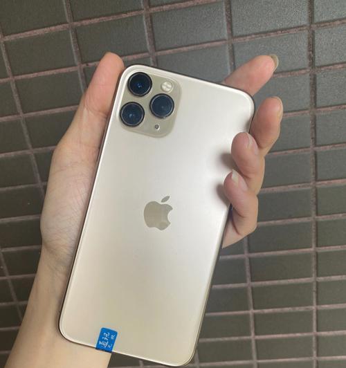 iPhone11Pro的上手体验分享（颠覆你对手机的认知）