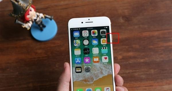 iPhone悬浮按钮（教你如何开启和使用iPhone的悬浮按钮功能）