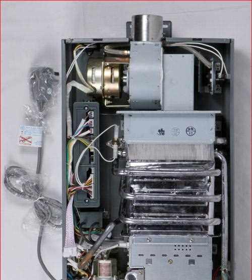 燃气热水器工作原理及维修要点（深入了解燃气热水器的工作原理）